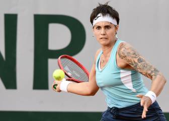 Bolsova sorprende a Riske y avanza a segunda ronda