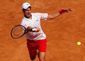 Djokovic pasa página en Roma