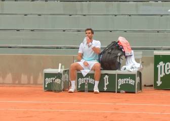 El italiano Travaglia pasa por encima de Pablo Andújar