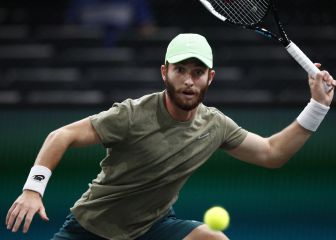 La burbuja se tambalea con el positivo de Moutet