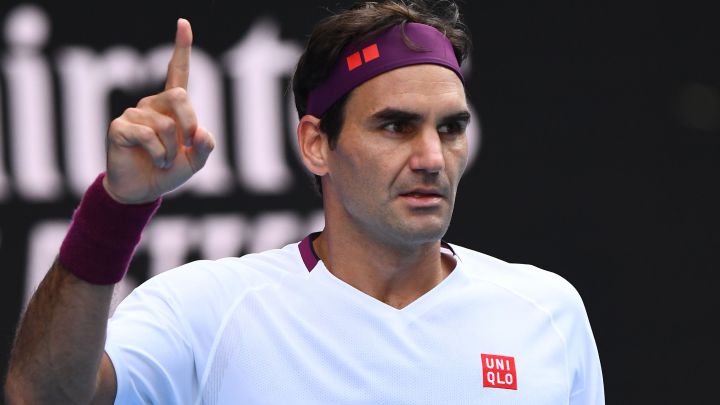 Roger Federer celebra un punto durante su partido ante Tennys Sandgren en cuartos de final del Open de Australia 2020.