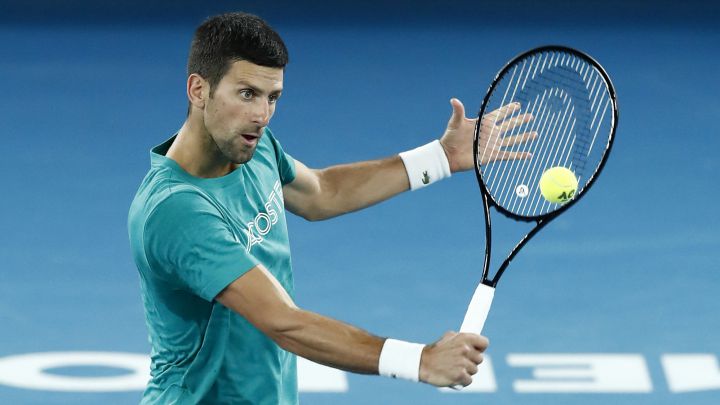 Djokovic, a los jóvenes: "Voy a hacer que muevan el culo"