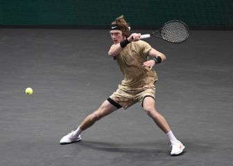 Rublev suma y sigue