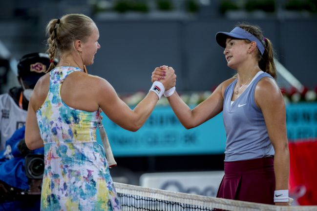 VICKY JIMENEZ KASINTSEVA - KIKI BERTENS