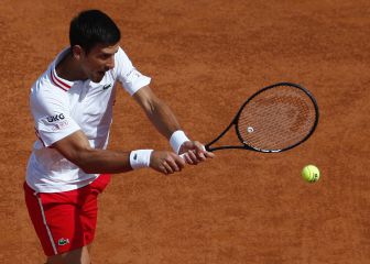 Djokovic se ensaña con Davidovich para llegar a cuartos