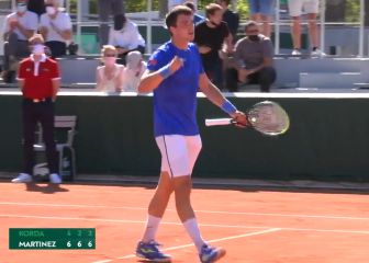 Martínez gana a Korda y Munar remonta ante Thompson