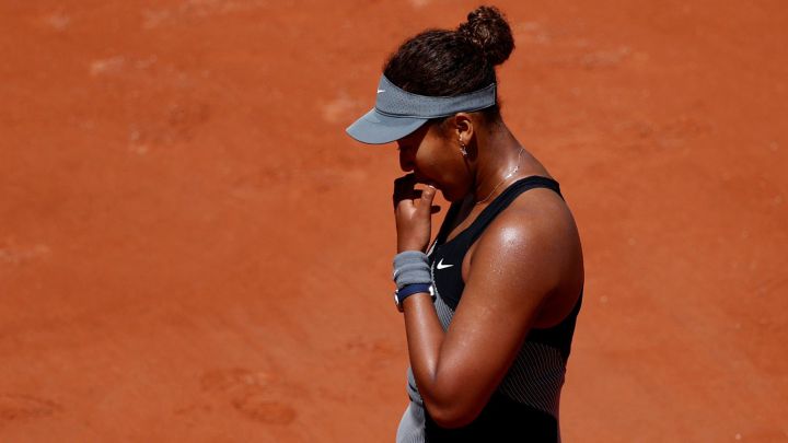 Naomi Osaka reacts during her match against Patricia Maria Tig in the first round at Roland Garros.