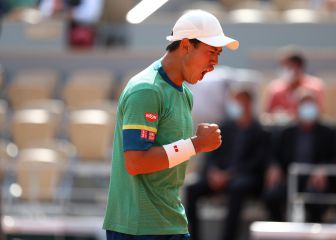 Medvedev y Nishikori pasan de ronda con susto incluido
