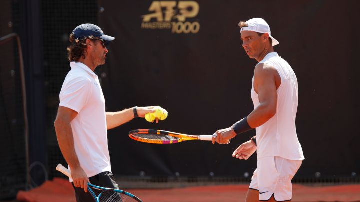 Carlos Moyà y Rafa Nadal, durante un entrenamiento previo al Masters 1.000 de Roma de 2020.