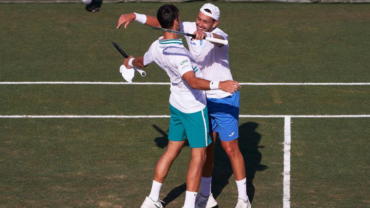 Djokovic y Gómez Herrera abandonan tras llegar a la final de dobles de Mallorca