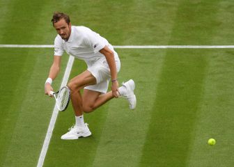 Medvedev hace los deberes y Serena se retira entre lágrimas