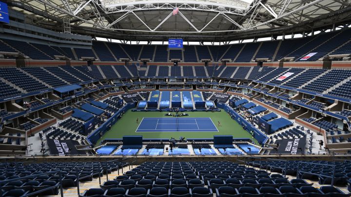 Image of the Arthur Ashe court without an audience during a match at the 2020 US Open.