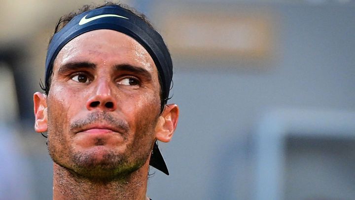 Rafa Nadal laments during his match against Novak Djokovic in the semifinals of Roland Garros 2021,