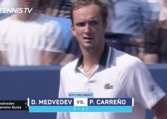 Medvedev consuma su venganza y apaliza a Carreño
