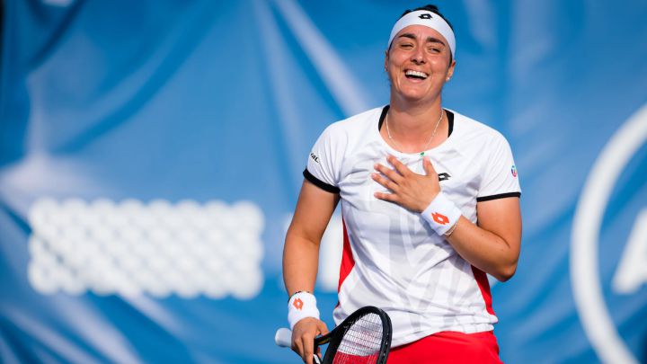 Jabeur wins Svitolina and will play semifinal with Rybakina