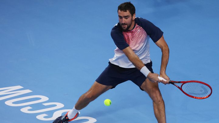 MOSCOW, RUSSIA - OCTOBER 23: Marin Cilic of Croatia in action during his men's semi-final match against Ricardas Berankis of Lithuania during on Day Six of the VTB Kremlin Cup at Central court of the Irina Viner-Usmanova Gymnastics Palace and the Palace of Sports on October 23, 2021 in Moscow, Russia. (Photo by Oleg Nikishin/Getty Images)