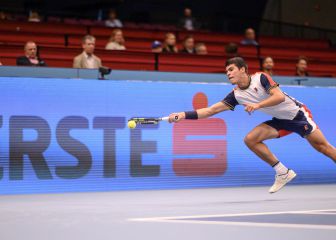 Alcaraz debuta con victoria