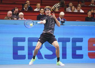 Zverev saca su fusil y aniquila a Alcaraz