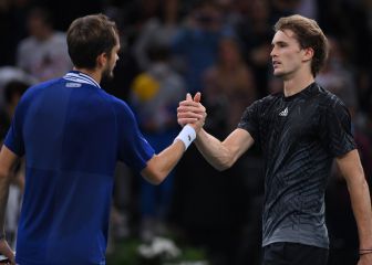 Medvedev aniquila a Zverev