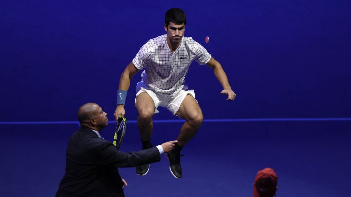 MILAN, ITALY - NOVEMBER 09: Carlos Alcaraz of Spain warms up before his round robin match against Holger Vitus Nodskov Rune of Denmark during Day One of the Next Gen ATP Finals at Palalido Stadium on November 09, 2021 in Milan, Italy.  (Photo by Julian Finney / Getty Images)