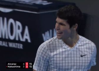 El público alucinando en pie, el narrador loco y Alcaraz muerto de risa: disparate total de punto