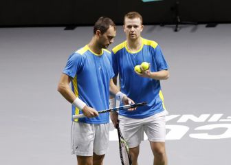 Gran Bretaña y Kazajistán abren con victoria; Australia, elininada