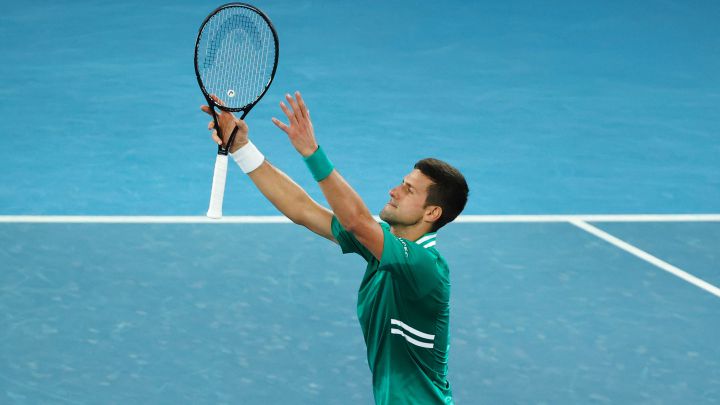 Sigue en directo la última hora y las reacciones sobre la retención de Novak Djokovic en Melbourne antes del Open de Australia hoy, viernes 7 de enero, en AS.