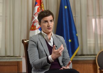 La primera ministra de Serbia: 