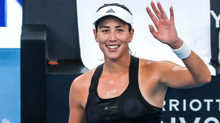 Spanish tennis player Garbiñe Muguruza celebrates her victory over Ekaterina Alexandrova at the Sydney Classic.