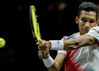 Auger-Aliassime estrena su palmarés ante Tsitsipas