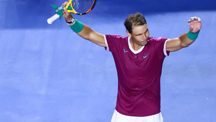 ACAPULCO, MEXICO - FEBRUARY 22: Rafael Nadal of Spain celebrates during a match between Rafael Nadal of Spain and Denis Kudla of the United States as part of day 2 of the Telcel ATP Mexican Open 2022 at Arena GNP Seguros on February 22, 2022 in Acapulco , Mexico.  (Photo by Hector Vivas/Getty Images)