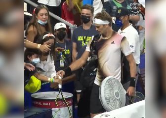 Pasó por alto y no ha gustado nada lo que hizo Zverev con la raqueta de la agresión