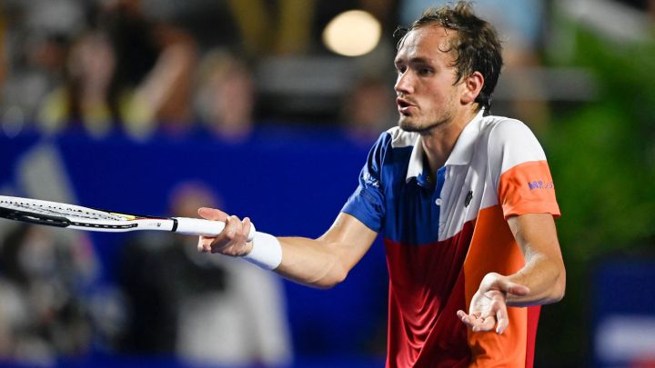 Russian tennis player Daniil Medvedev reacts during his match against Rafa Nadal at the Abierto Mexicano Telcel de Acapulco.