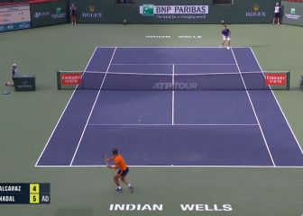 La treta de Nadal con punto de set de 'perro viejo' que desconcertó a Alcaraz