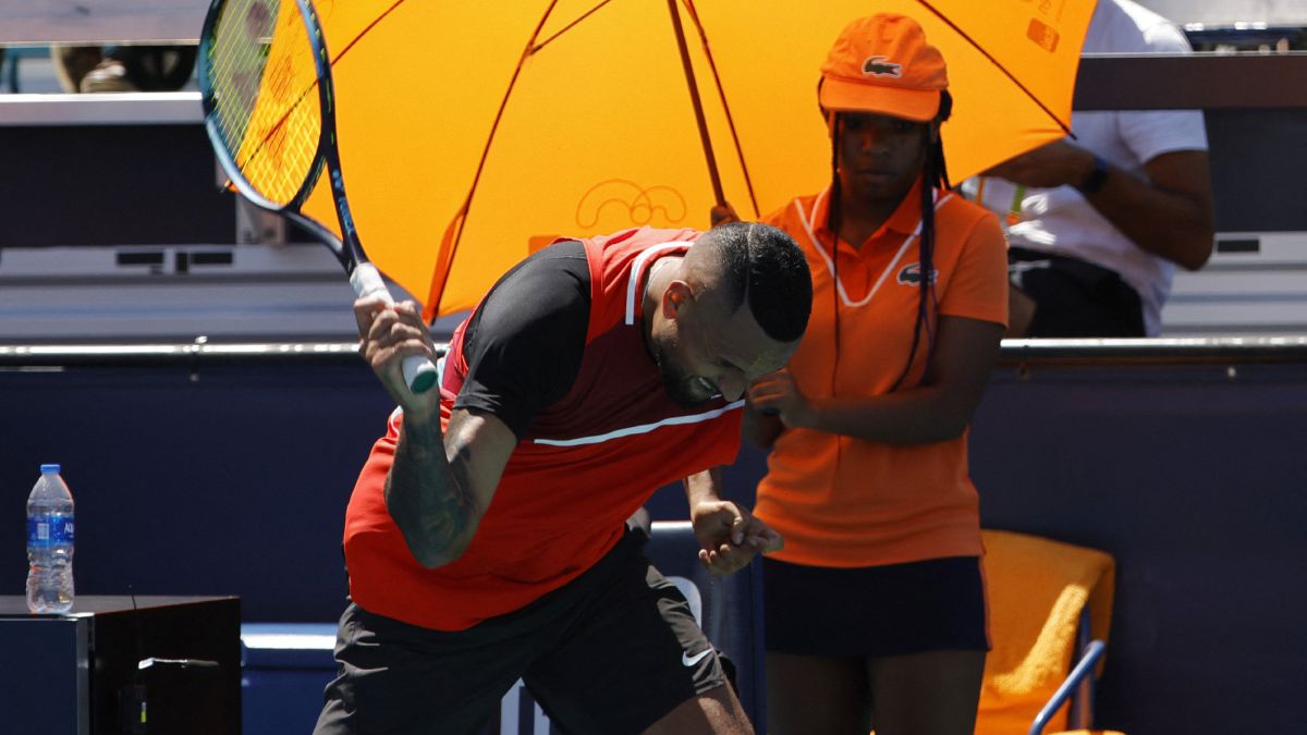 Kyrgios messes it up again: penalty game and defeat