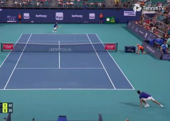 El éxtasis por Alcaraz en Miami es esto: vean qué pasa en la parte baja del plano antes de acabar el punto