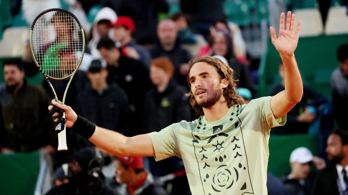 camiseta tsitsipas