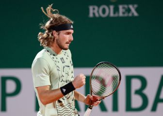 Tsitsipas evita su tragedia griega y ya está en semis