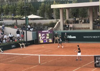 Alcaraz: exhibición en Grecia y apoyo a su hermano pequeño