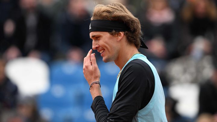 Germany's Alexander Zverev reacts during his match against Denmark's Holger Rune at the ATP tennis BMW Open in Munich, southern Germany, on April 27, 2022. (Photo by Christof STACHE / AFP)