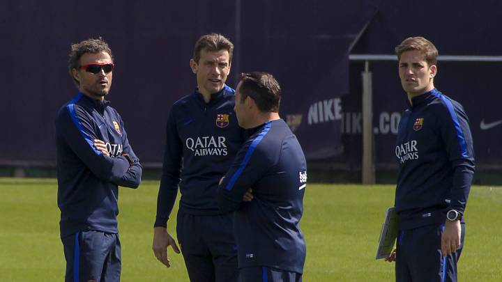Luis Enrique y su cuerpo técnico en un entrenamiento del FC Barcelona.