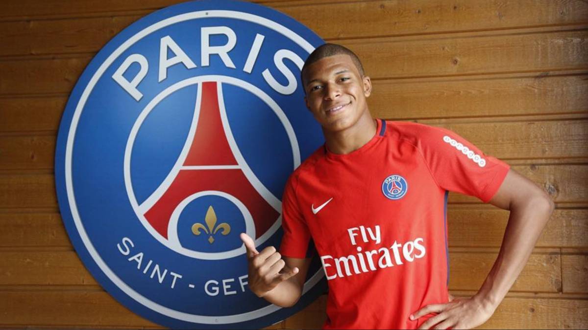 La novatada del vestuario del PSG a Kylian Mbappé - AS.com