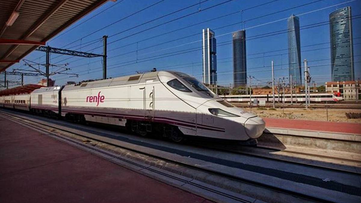 Renfe cierra el aniversario de AVE con 50.000 billetes a ...