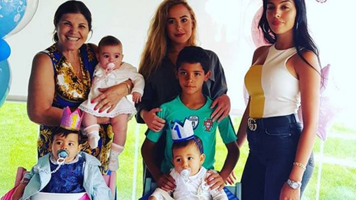 Asi Fue El Cumpleanos De Eva Y Mateo Los Hijos De Cristiano As Com