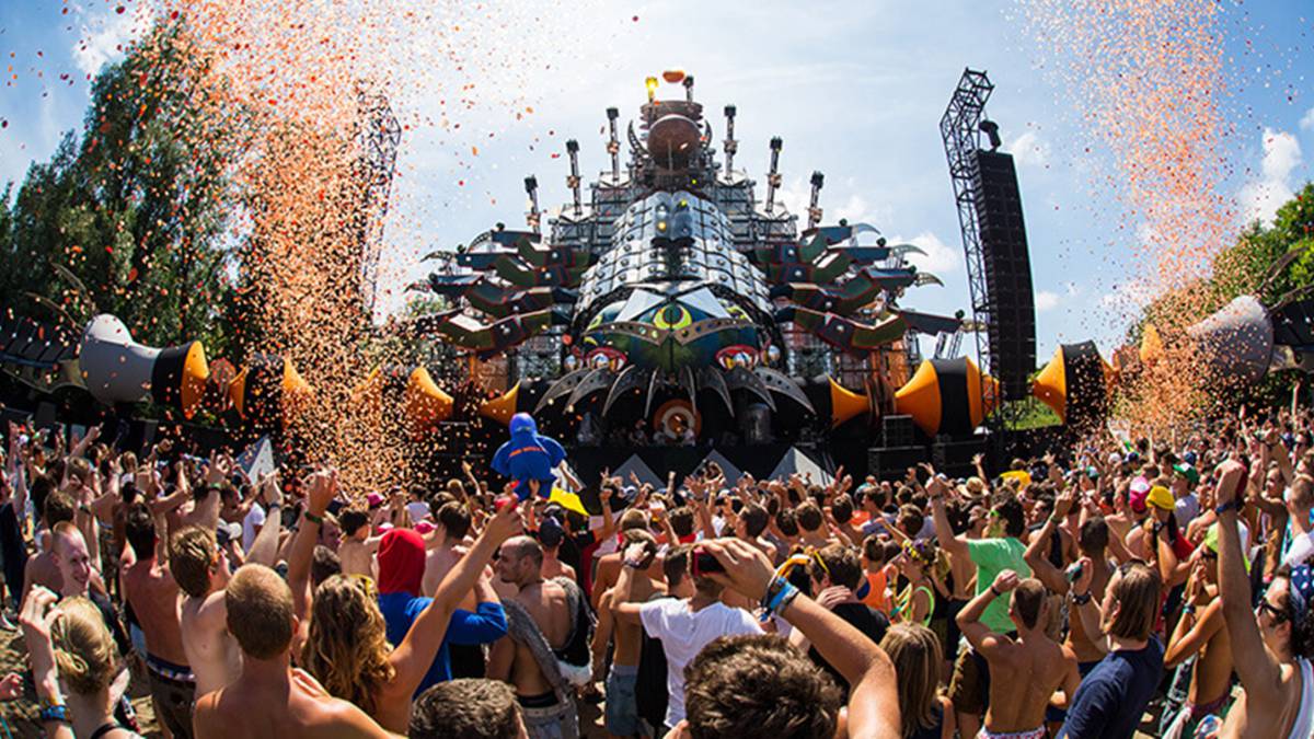 Tomorrowland - Official Aftermovie 2014-09-16 - 1001Tracklists