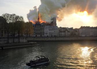 La catedral de Notre Dame de París sufre un incendio devastador