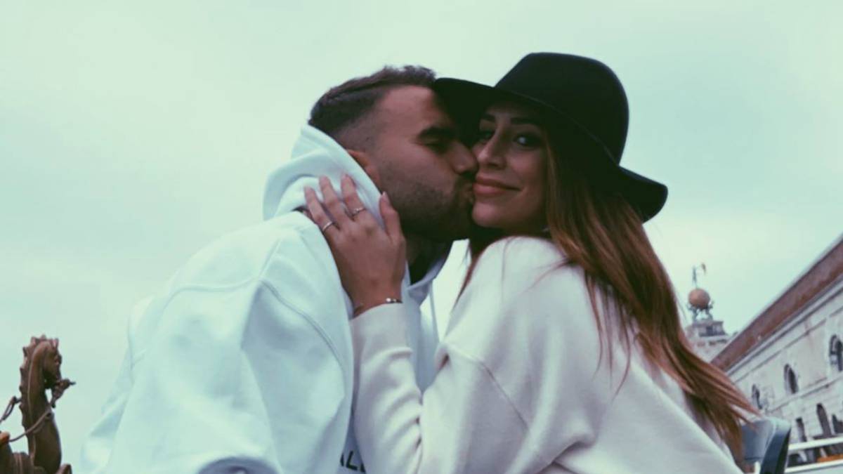 Borja Mayoral presenta en Venecia a su novia Cristina Porta, periodista deportiva - AS