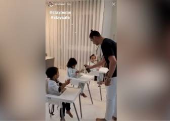 Cristiano Ronaldo teaches his kids to wash their hands