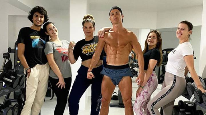 Pic Reveals Cristiano S Optimum Shape Despite Quarantine As Com
