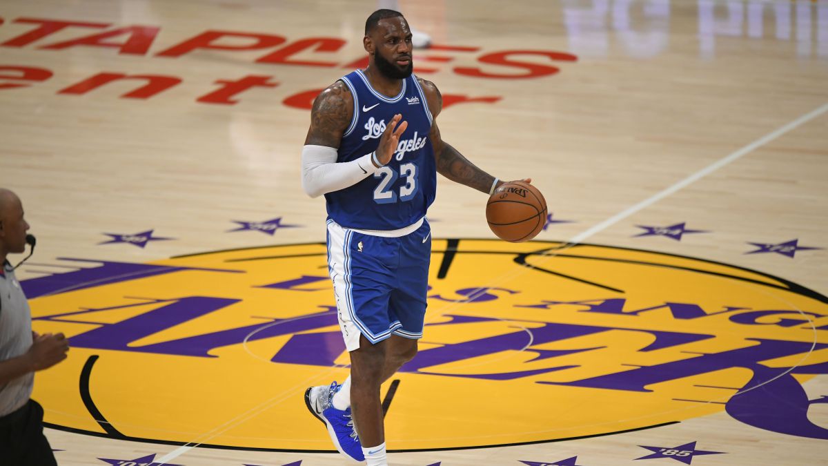 Lebron James Bob Esponja Online Sales, UP TO 59% OFF | www.bravoplaya.com